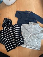 Set bestehend aus 3 Jacken/ Fleece & Strick Westen / Kleiderpaket Baden-Württemberg - Esslingen Vorschau