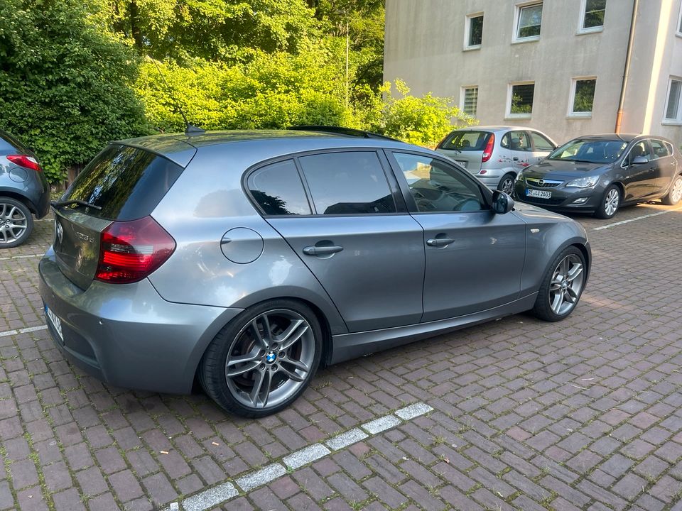 BMW 123d *M sportpaket* Schiebedach* Xenon* Tausche & Verkaufe in Dorsten