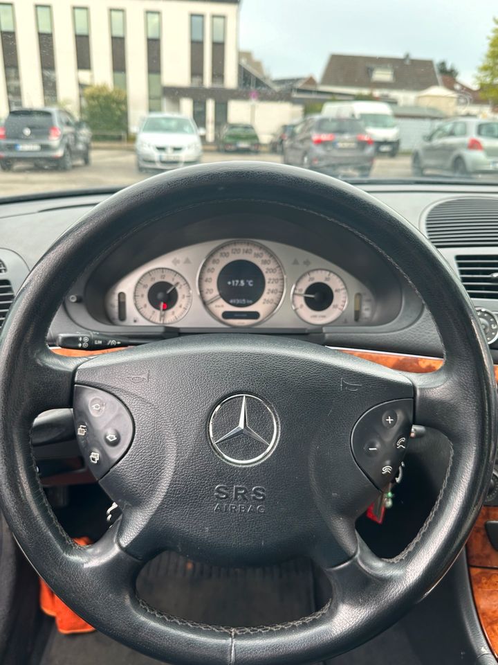Mercedes Benz E220 W211 in Rommerskirchen