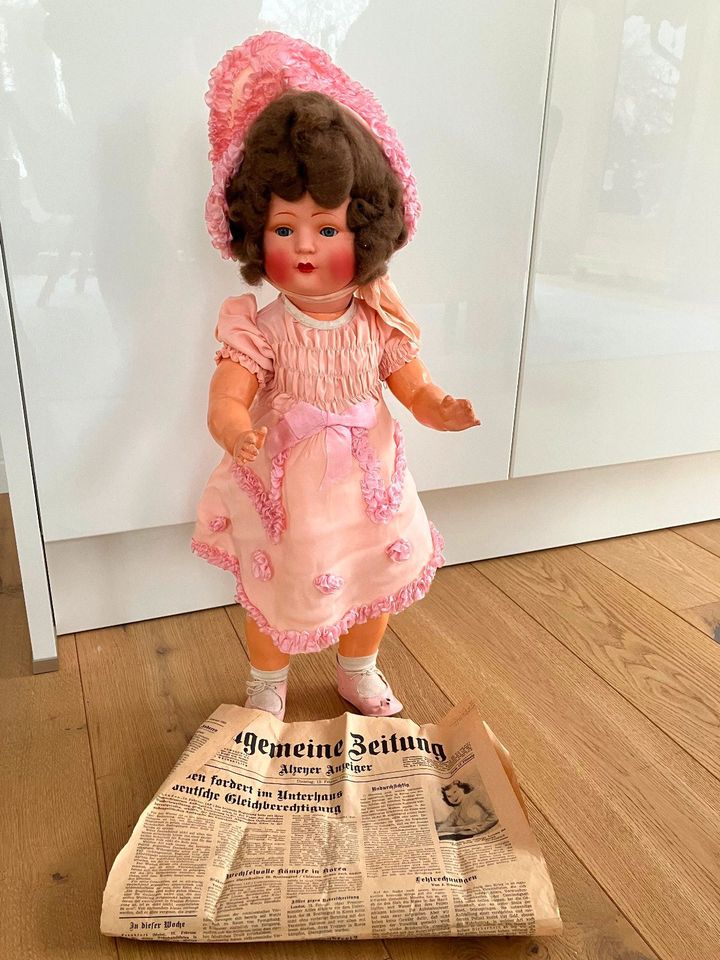 Puppe aus den 50er Jahren in Udenheim