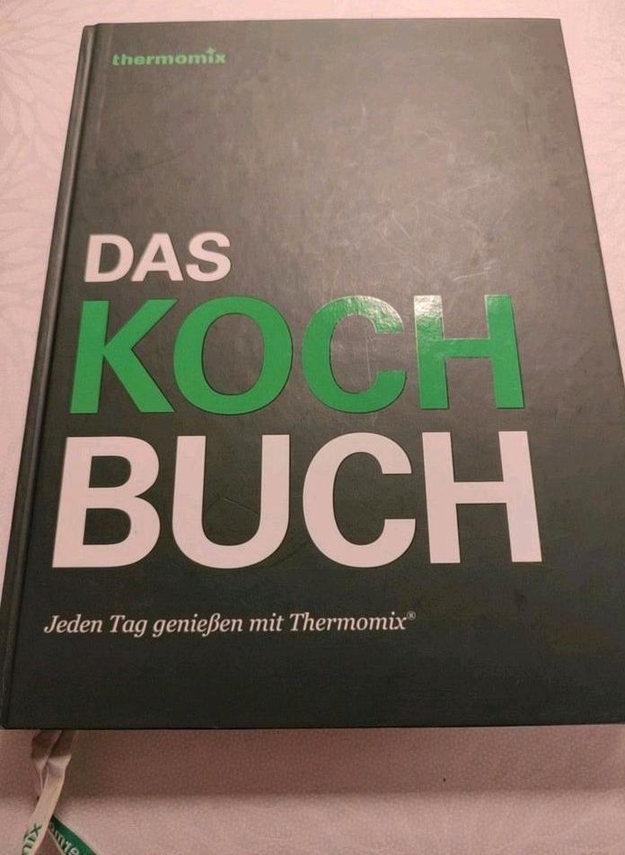 Thermomix TM 5 von Vorwerk mit Zubehör, Kochbuch + Rezepten in Eckernförde