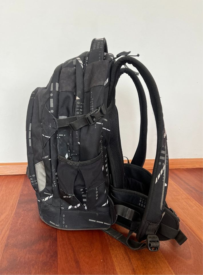 Satch Schulrucksack Schwarz in Lindlar