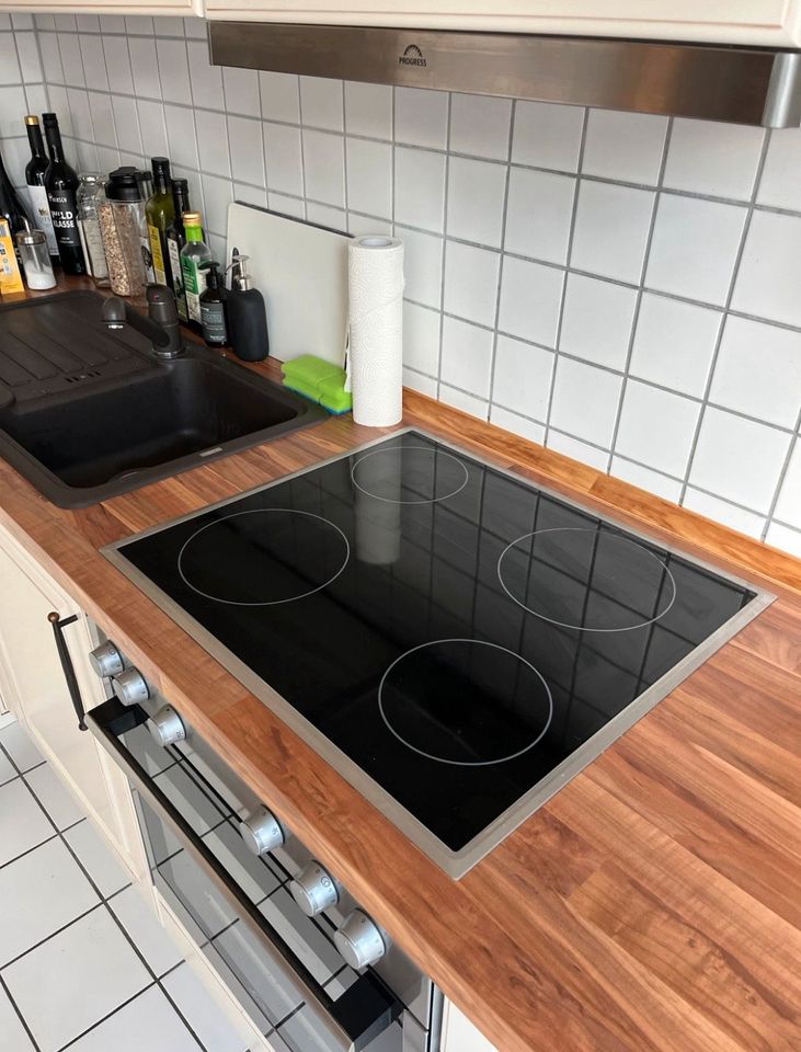 Küche Nobilia Landhausstil inkl. Elektrogeräte (bis 27.04.) in Ulm