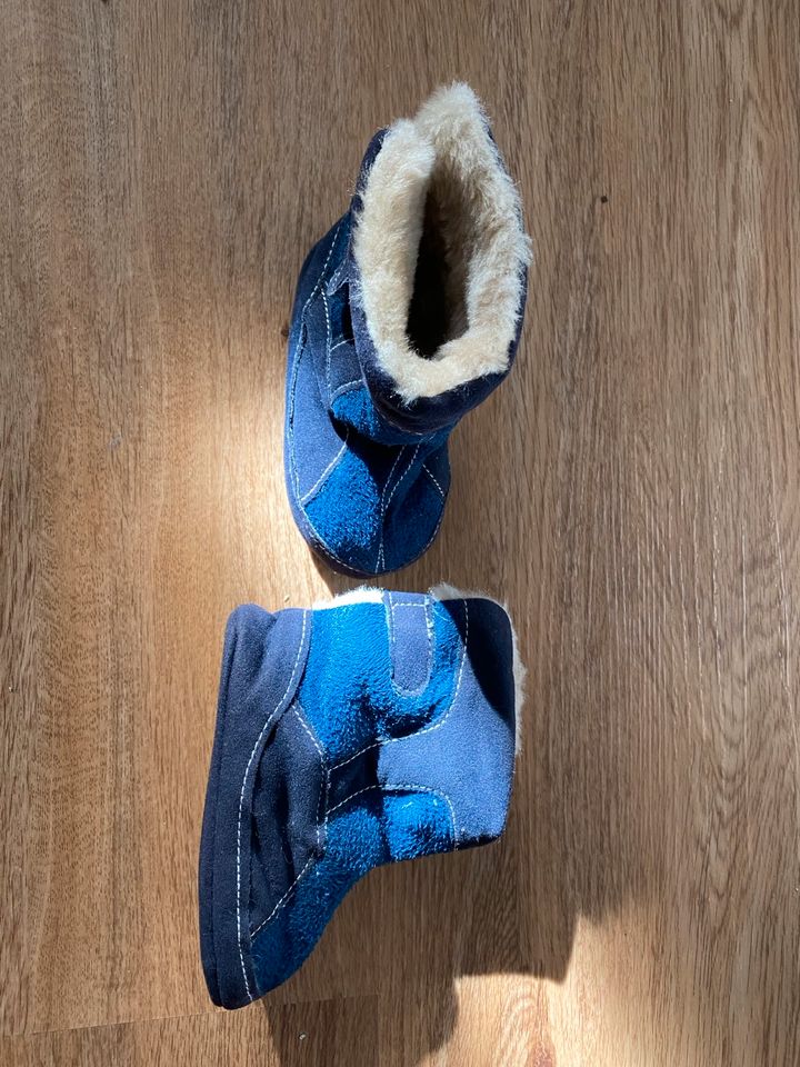 Baby Schuhe Stiefel gefüttert Gr. 20 in Ingolstadt