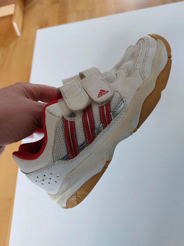 Adidas/Turnschuhe/Sportschuhe/ rot/weiß in Himmelpforten