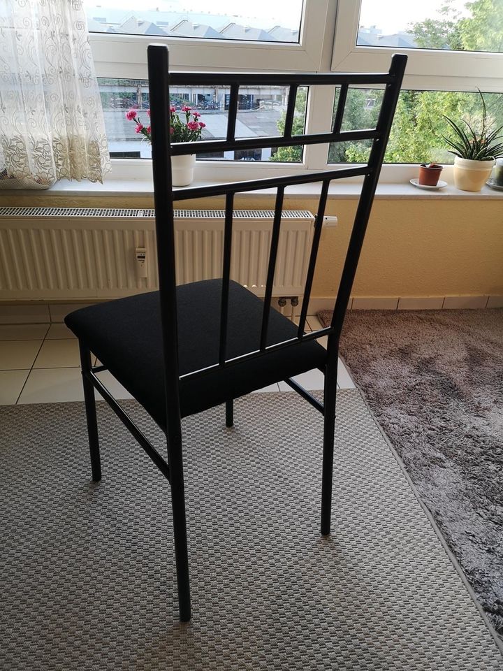 4x Stuhl mit Stuhlgestell in Düsseldorf