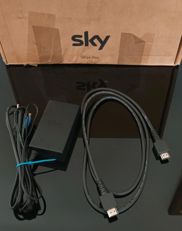 ☆Sky Pro Receiver ~ Festplatte & Filme☆ in Ehlscheid