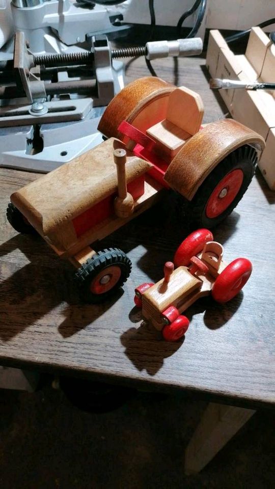 Holzspielzeug DDR Lkw Traktor Hänger Spielzeug Fröbel Vero Holz in Bautzen