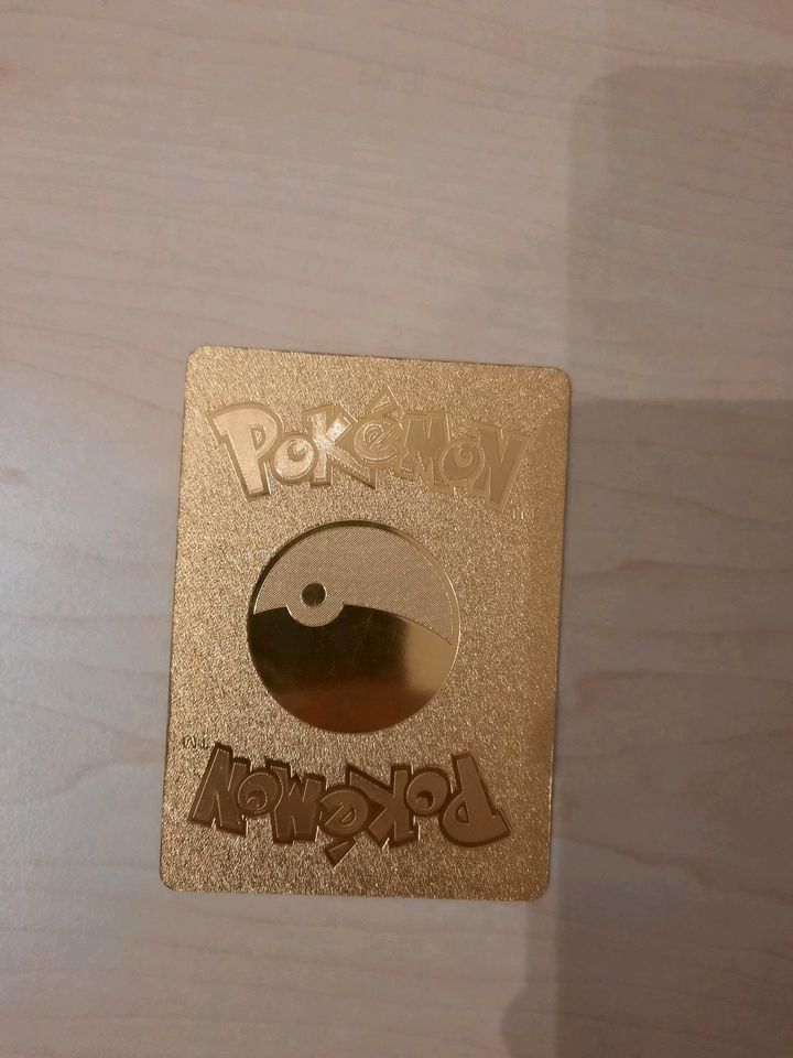 Garados Vmax Pokemon Karte Gold mit Sleeve sehr guter Zustand in Gießen