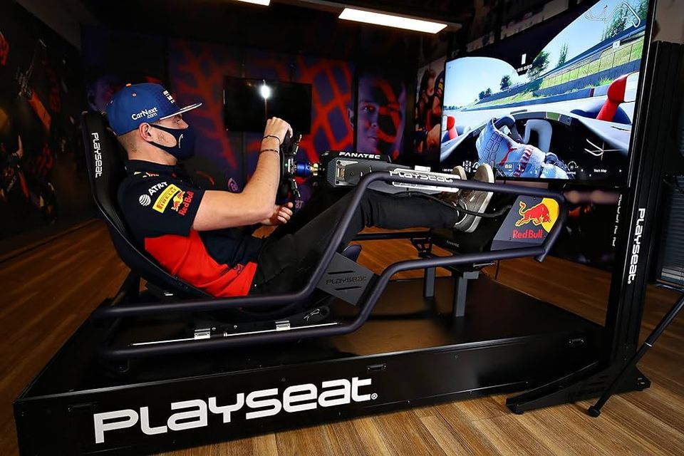 PLAYSEAT Formula Intelligence - Red Bull Racing Rennsitz NEU OVP in Köln Vogelsang