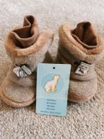 Sterntaler Newborn Baby Booties / Plüschschuhe beige Gr. 15/16 Nordrhein-Westfalen - Delbrück Vorschau