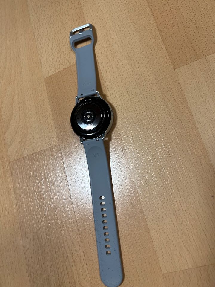 Samsung Watch active 2 wie Neue(Tausch mit Apple Watch) in Eggenfelden