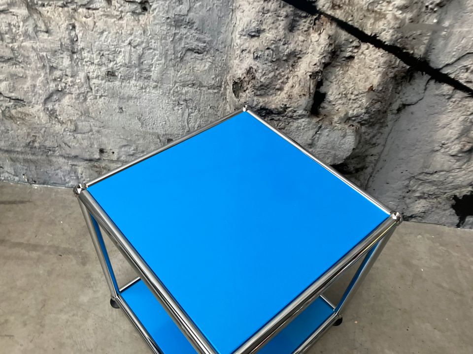 USM Haller Tisch Beistelltisch Couchtisch Blau Lichtblau 35 x 35 in Stuttgart