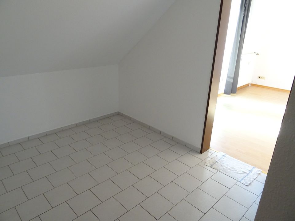 Tolle Dachgeschosswohnung mit zwei Balkonen in Düren