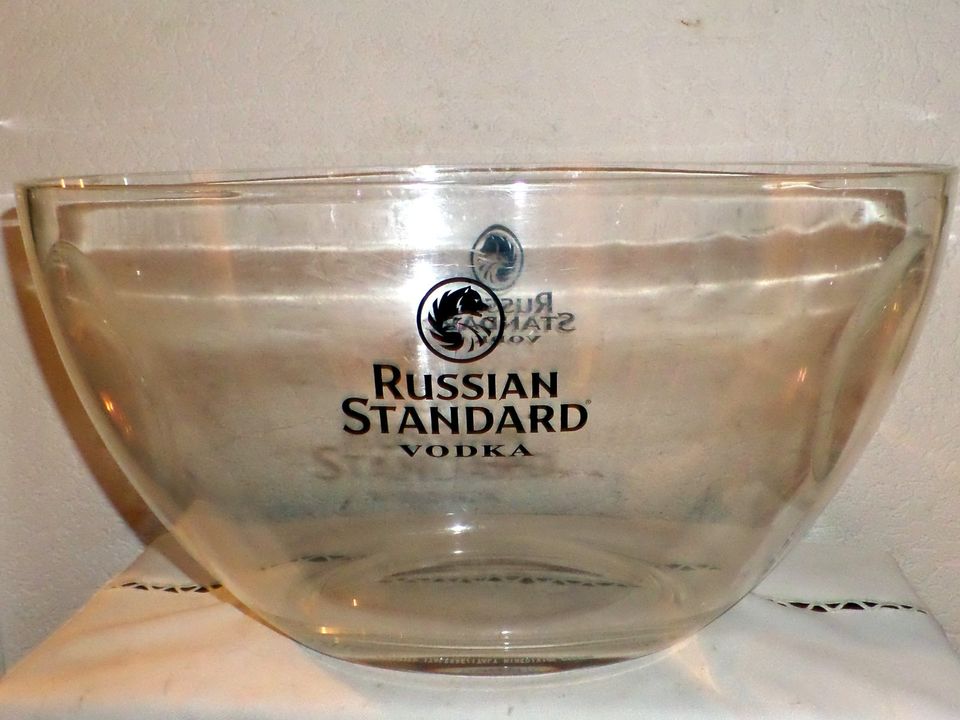 XL RUSSIAN STANDARD Vodka Eiswürfelbehälter Eisbox Flaschenkühler in Berlin