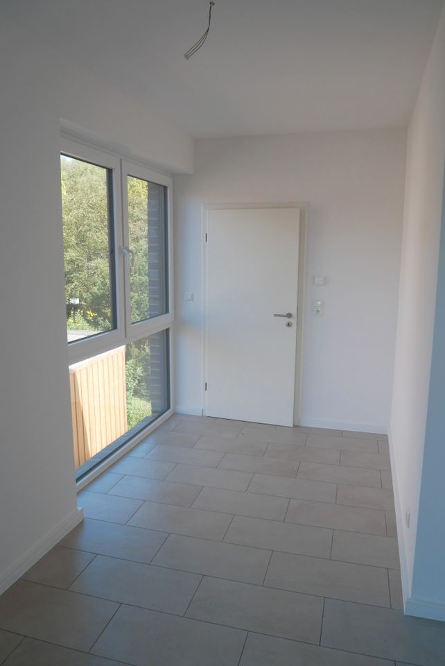 Feines Einfamilienhaus mit Balkon in ruhiger, zentrumsnaher Lage von Oldenburg! in Oldenburg