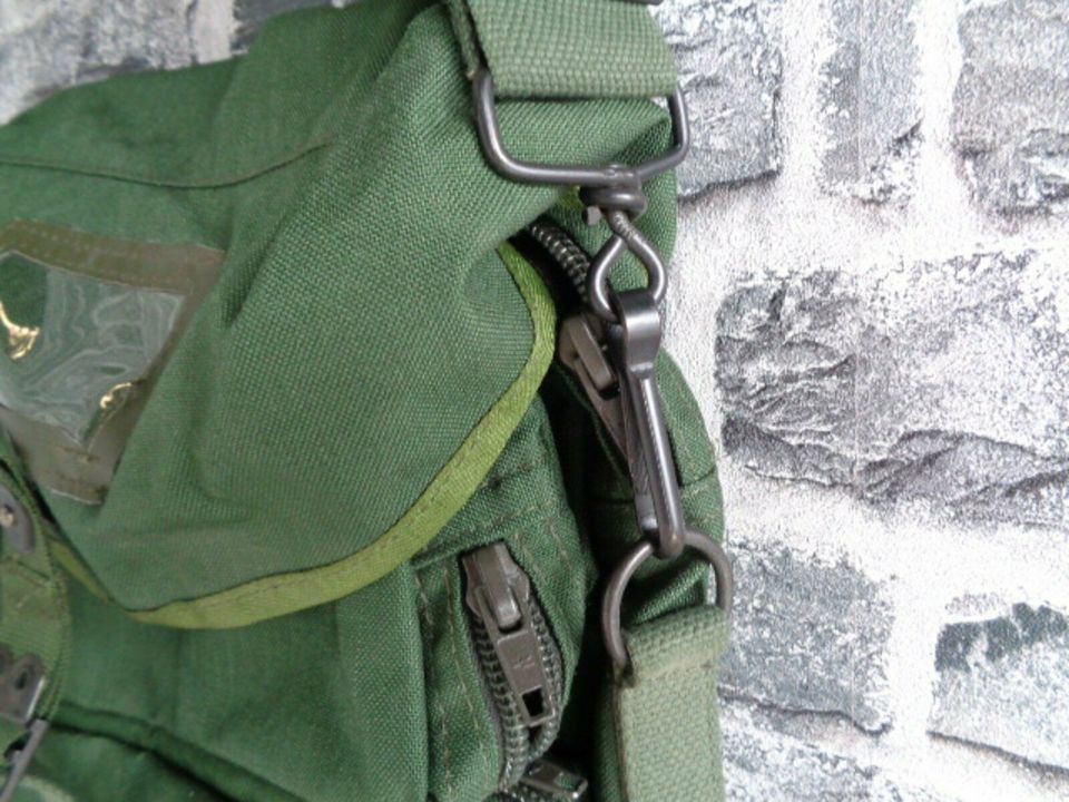 Orig.US Armee Sanitästtasche Left it DOT Verschluss Auswurf grün in Herzogenrath