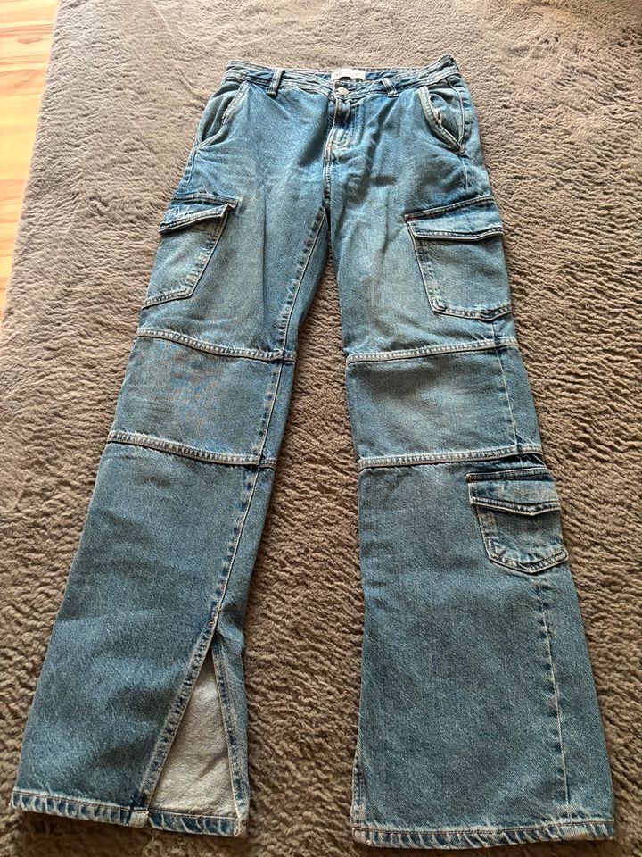 Jeans Zara gr.32,34,36 in Stuttgart