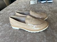 Halbschuhe von Tamaris beige Leder Gr 38 wenig getragen Nordrhein-Westfalen - Leverkusen Vorschau