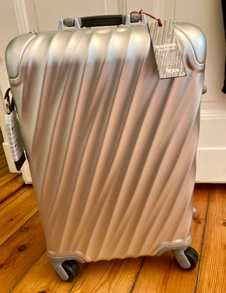 Tumi 19 DEGREE ALUMINIUM Trolley 56 cm in Berlin