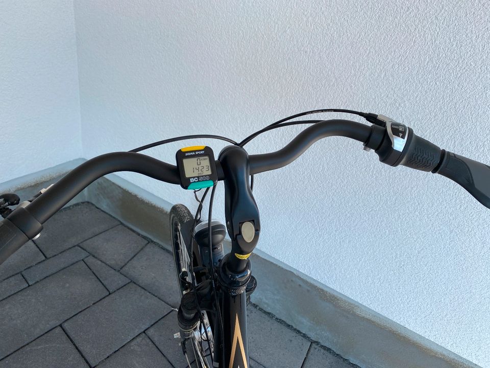 He.-Fahrrad 28 Zoll, Marke VICTORIA,Nexus Shimano7Gänge,Schwarz in Kandel