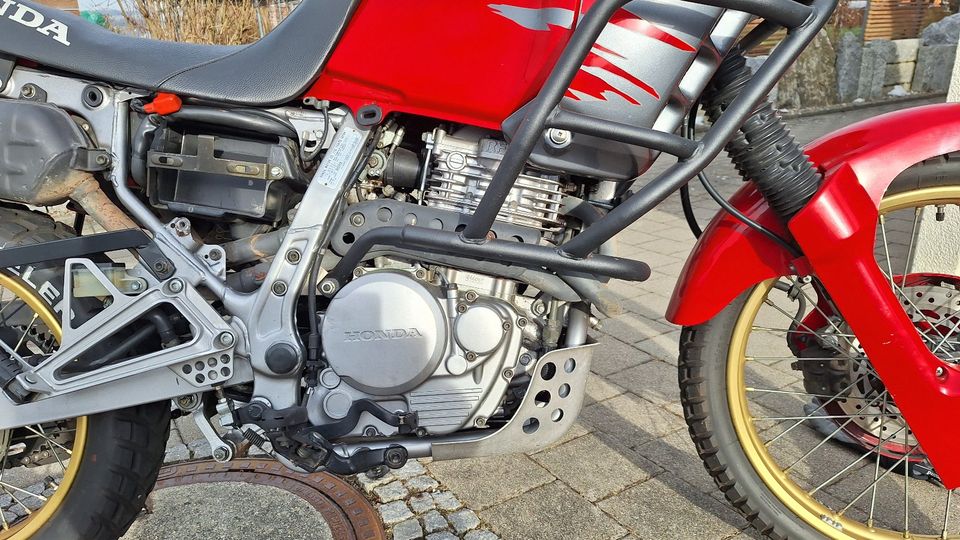 Honda Dominator NX650 RD02 Enduro tiefergelegt in Erbach