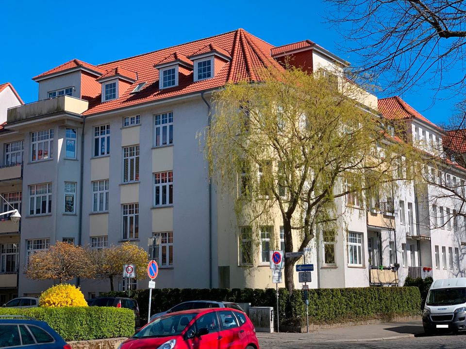 *** Mehrfamilienhaus im Herzen des begehrten Bahnhofsviertels von Rostock  *** in Rostock