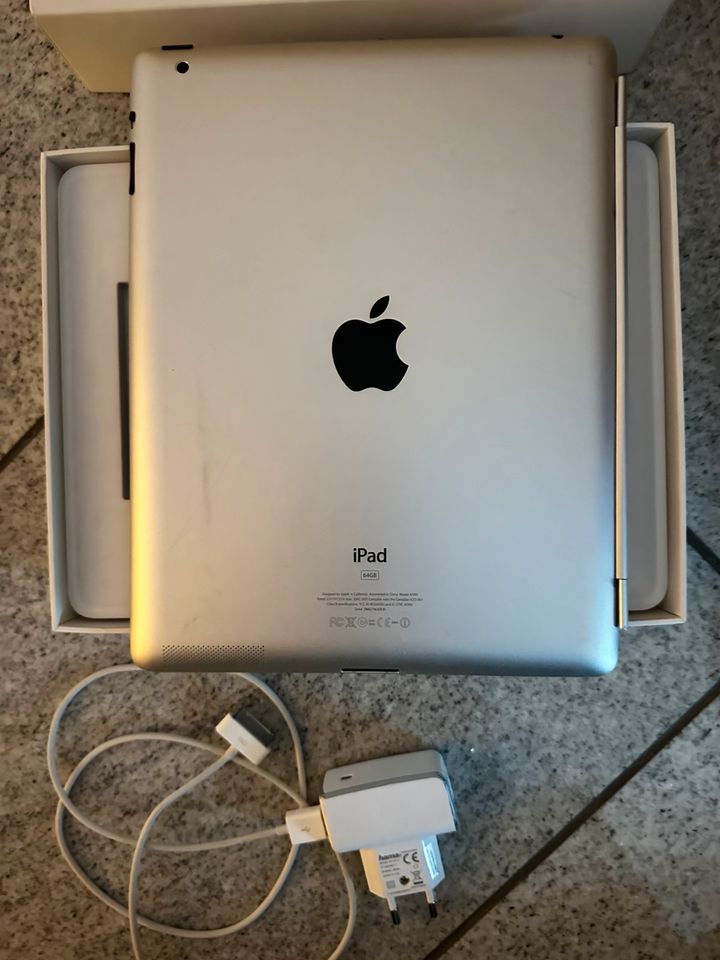 Ipad 2 WiFi 64GB mit Ladekabel an Bastler in Gladbeck