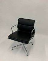 Vitra Konferenzstuhl EA 208 Soft Pad Chair drehbar Refurbished Niedersachsen - Hemmingen Vorschau