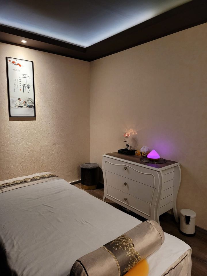 Den Himmel erleben bei Lotus Asiamassage - Chinesische Massage in Essen