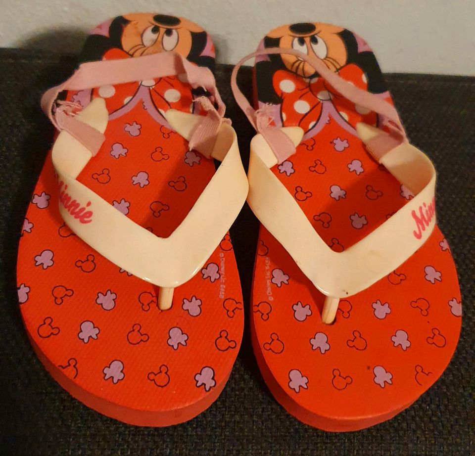 MINNIE MOUSE Flipflop Bade SANDALEN Schuhe Hausschuhe Clogs crocs in Alsenz