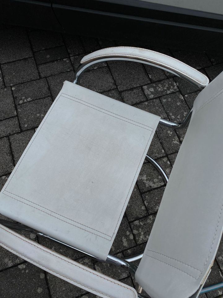 Vintage Stuhl, weiß, freischwinger, retro, chrom in Goldbach