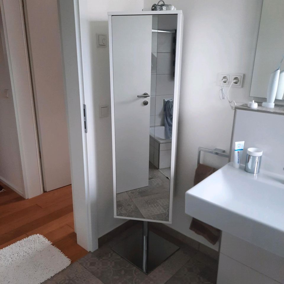 Badschränke Pelipal, drehbar mit Spiegel in Bad Dürkheim