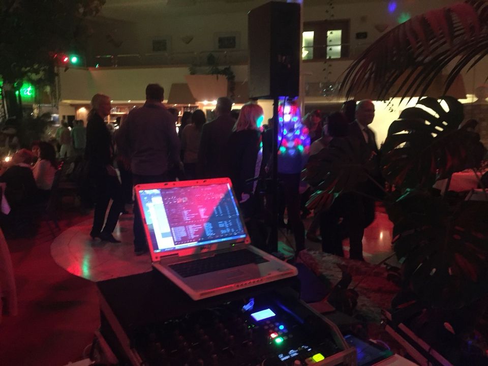 DJ inkl. Ton und Lichtanlage in Aschersleben