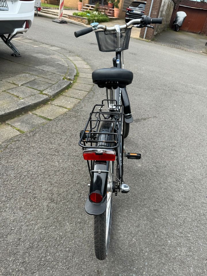 Cityfahrrad Mädchen in Grevenbroich