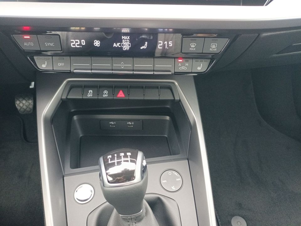 Audi A3 Sportback 35 1.5 TFSI+Spurhalteassistent+Sitz in Meiningen