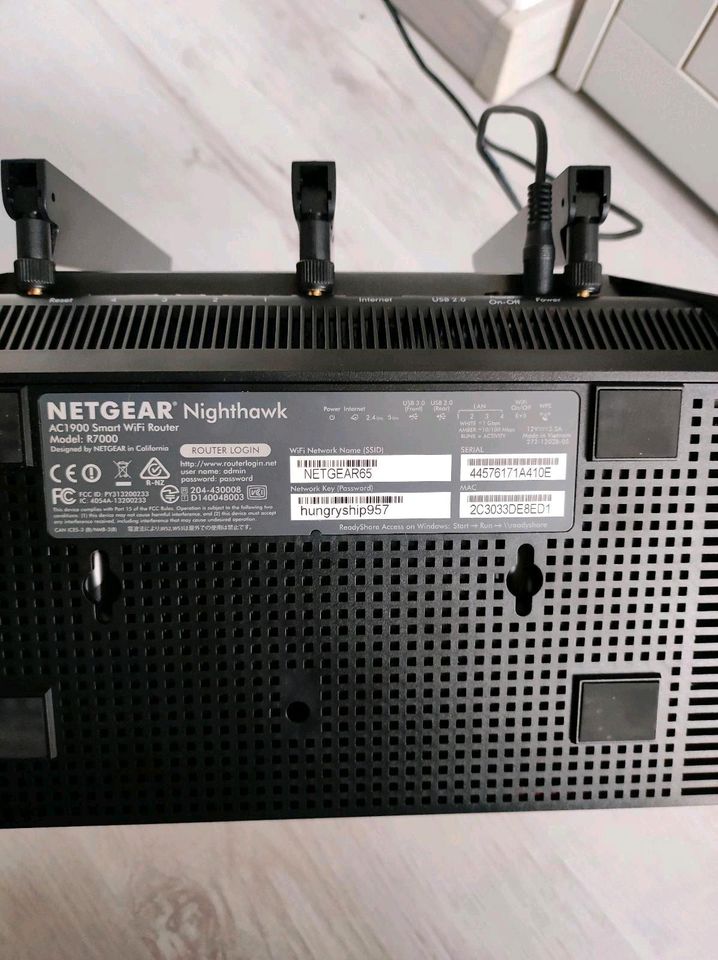 Netgear AC1900 R7000 Nighthawk WLAN Router in Beckdorf
