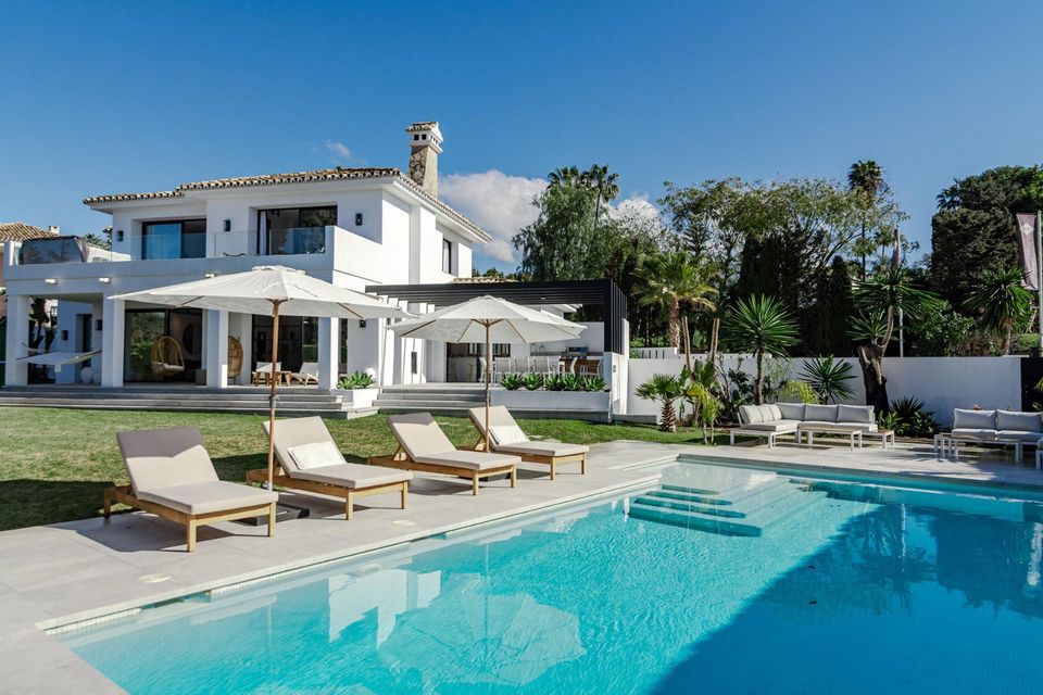 Marbella moderne Ferienvilla 5 Schlafzimmer Privatpool Las Brisas in Rosenkopf