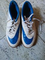 Hallenturnschuhe  Nike Gr. 41 Bayern - Oberickelsheim Vorschau