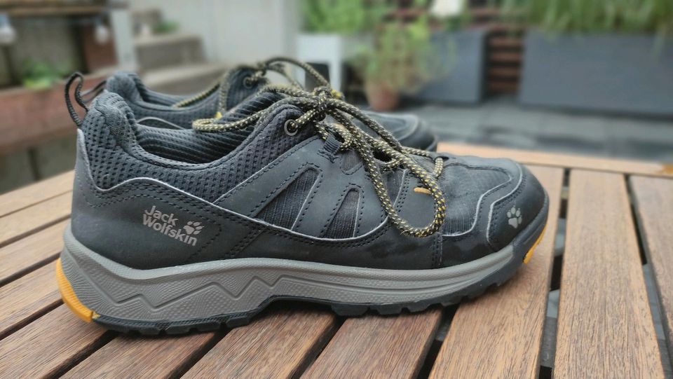 Jack Wolfskin Schuhe in Moers