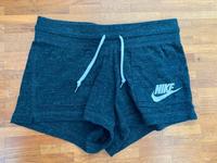 Nike Shorts S grau Freiburg im Breisgau - March Vorschau