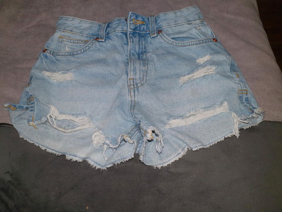 Jeans-Shorts XS Fishbone Neuwertig NP 25€ in Tann