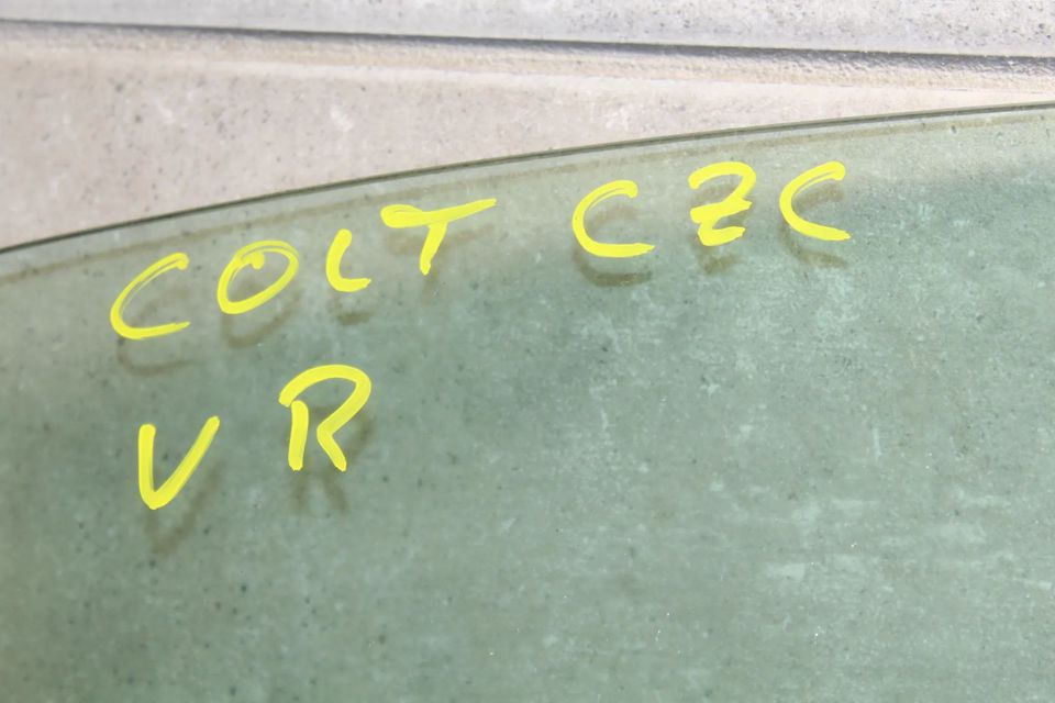 Mitsubishi Colt CZC Scheibe Fensterscheibe Türscheibe rechts in Gelsenkirchen