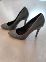 ZARA Pumps, High Heels, grau, Lackoptik, Gr. 39, 10cm Absatz Baden-Württemberg - Aidlingen Vorschau