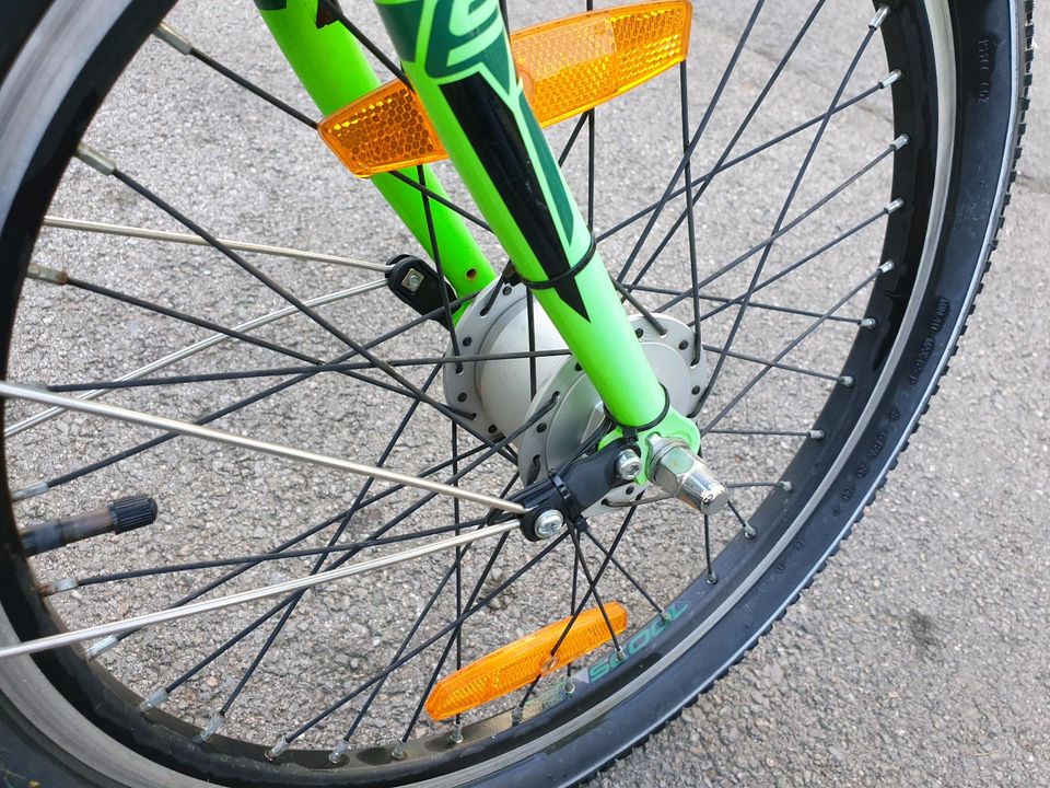 Scool Kinder farhrrad 20 zoll aluminium gut Zustand in Hilden