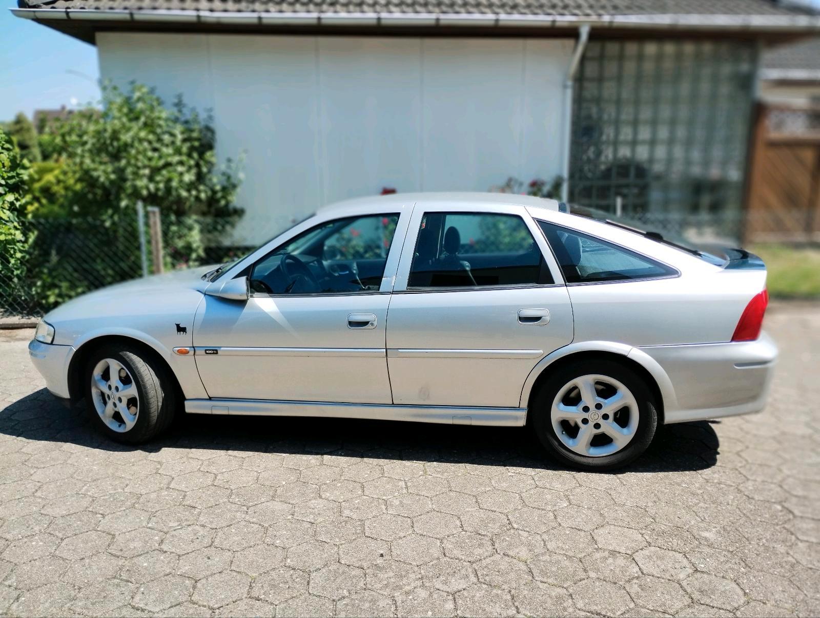 Abbildung des Autos Opel Vectra B 1,8 16V CC…