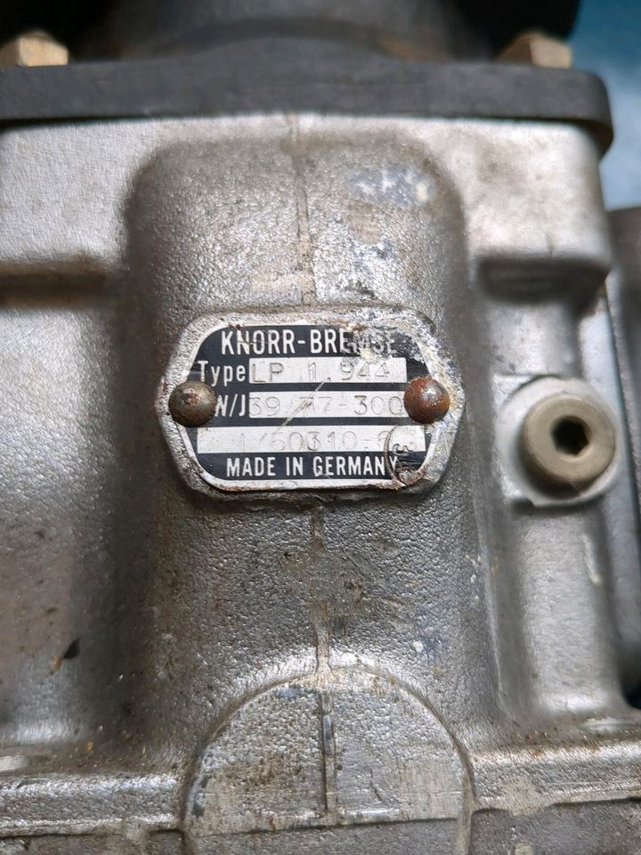 MAN Magirus LKW Oldtimer Kompressor Knorr LP 1 944 in Quirnbach Westerwald