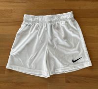 Nike Dri Fit Shorts Sporthose Gr. XS 122/128 Nordrhein-Westfalen - Dinslaken Vorschau