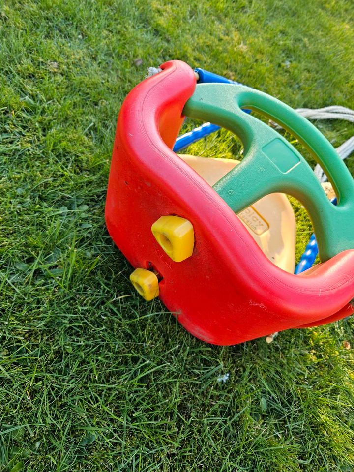 Schaukel Kinderschaukel bunt Garten in Kamp-Lintfort