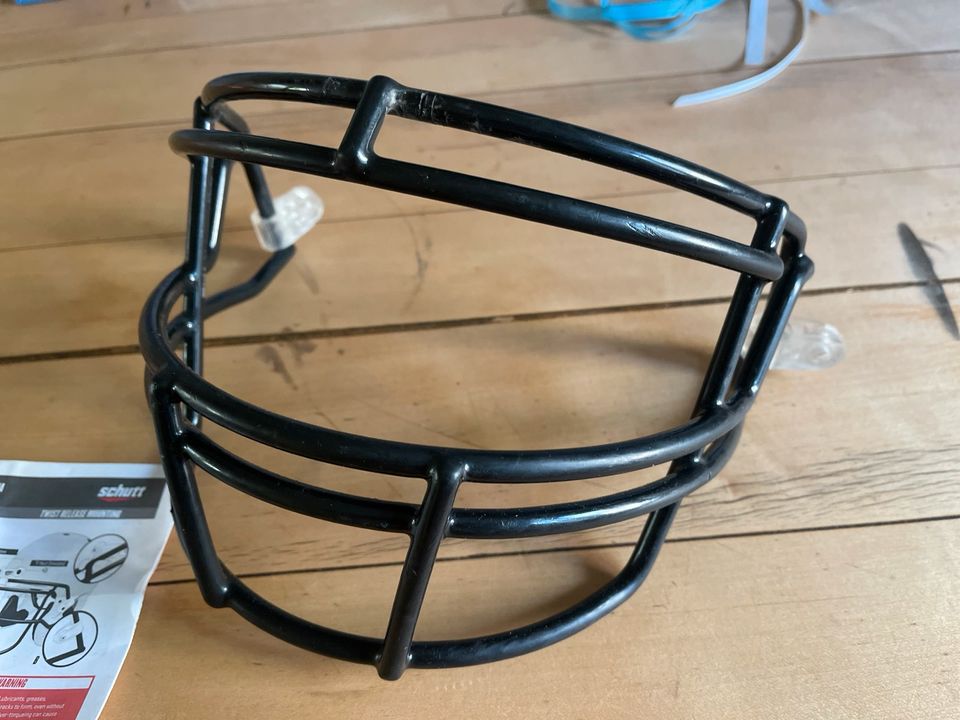 Football Face Maske für Schutt Helm in Köln